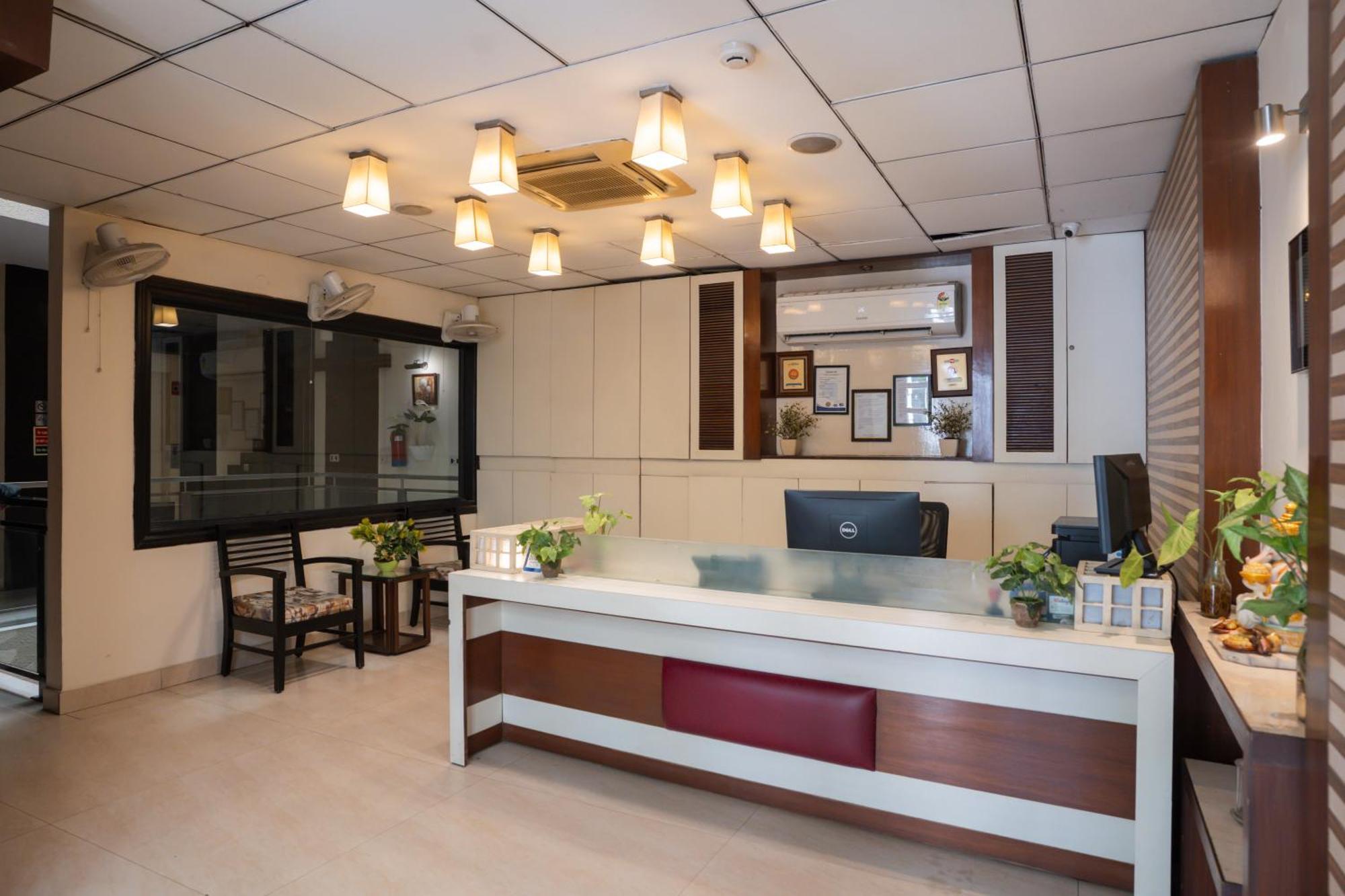 Ahuja Residency Cyber City II غورغاون المظهر الخارجي الصورة