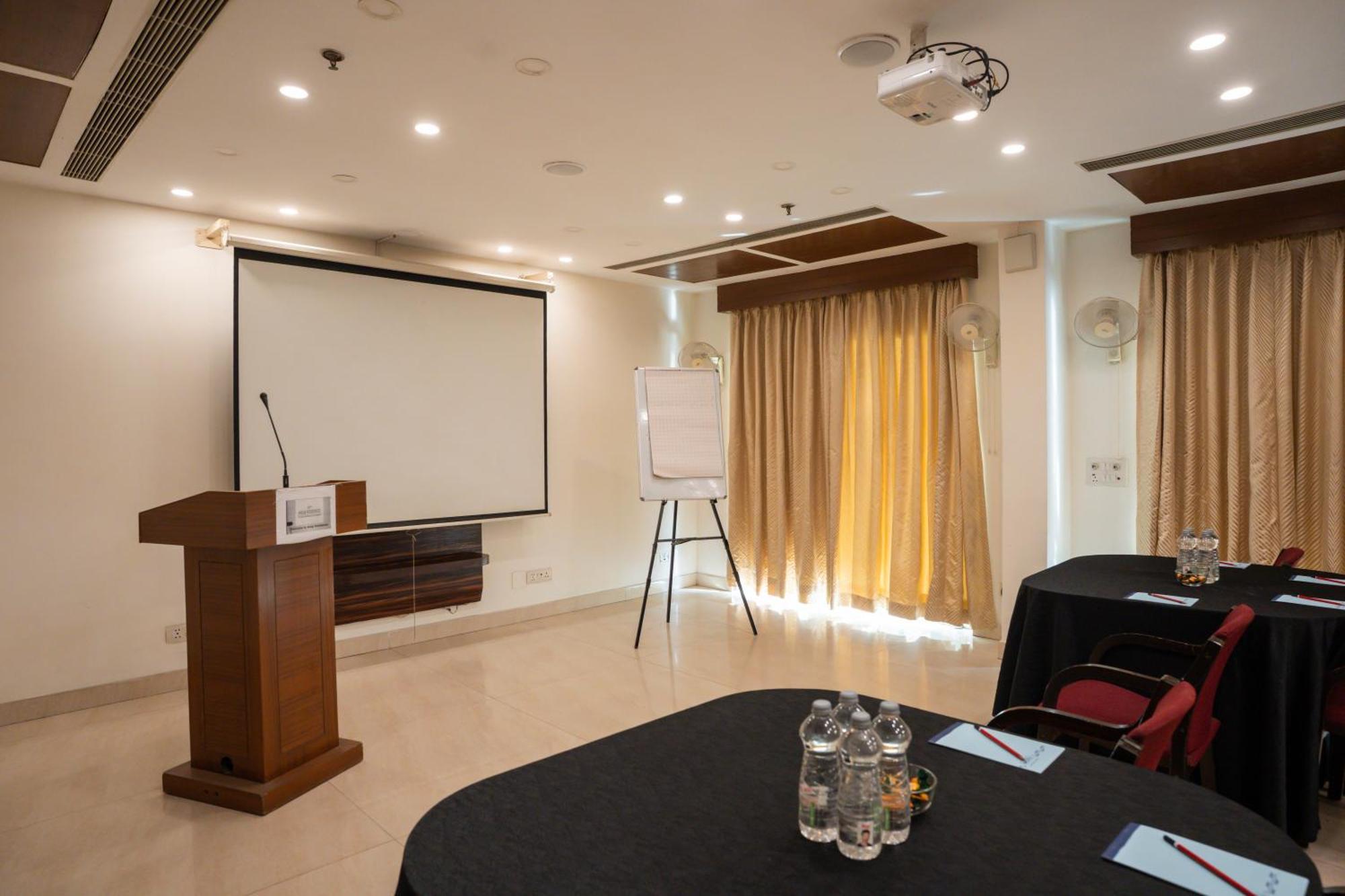 Ahuja Residency Cyber City II غورغاون المظهر الخارجي الصورة